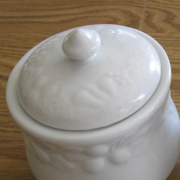 White Sugar and Cream Set - Picture 4 of 4